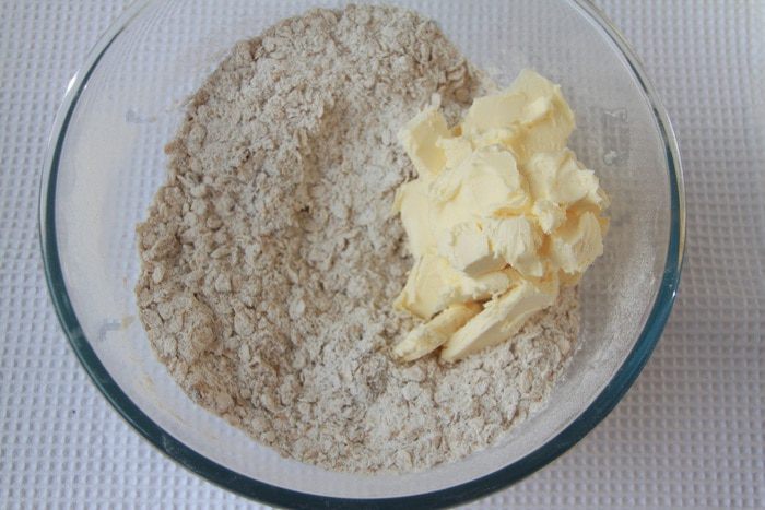 Овсяное печенье с вяленой клюквой