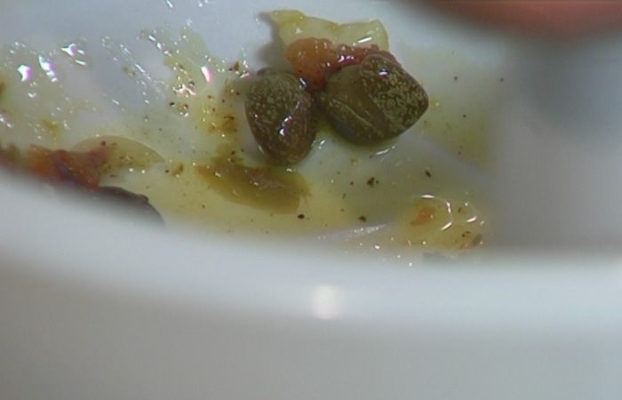 Конвертики с козьим сыром, каперсами и анчоусами 