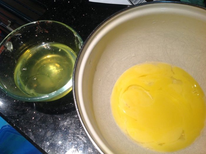 Шоколадный торт с миндалем