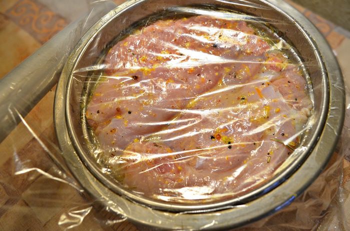 Новогодний рулет из индейки