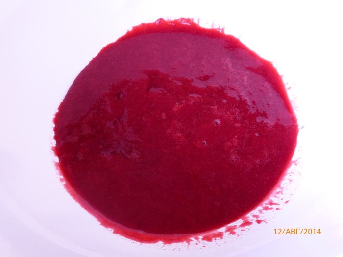 Ягодное мороженое на сливках