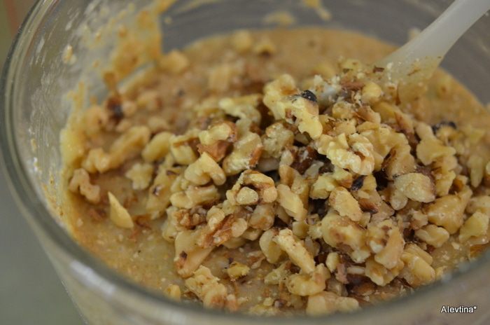 Банановые кексы с орехами