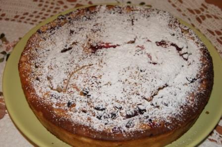 Яблочно-клюквенный пирог со сметанной заливкой