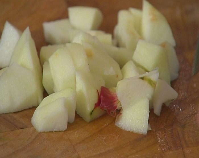 Пюре из чечевицы с яблоком и овощами 