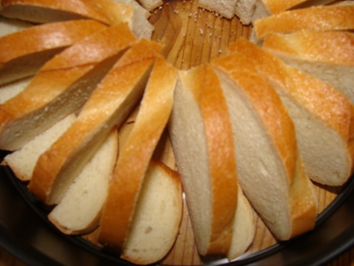 Яичный коблер с мясом и пряными вялеными помидорками