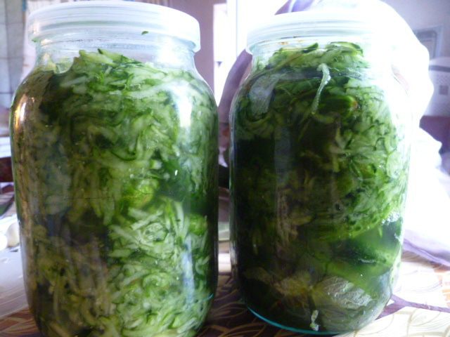 Огурцы в огурцах