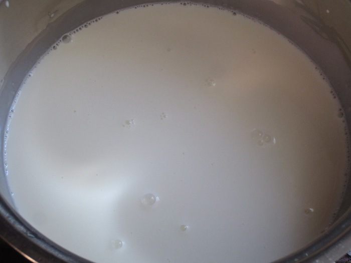 Кростата с черешней и ванильной панна коттой