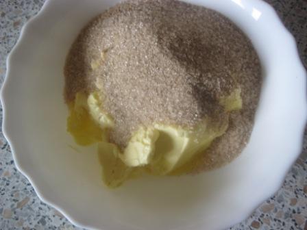 Сдобные тыквенные булочки с корицей