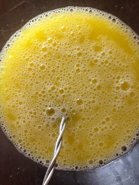 Закусочные кексы на сыворотке с сыром и охотничьими колбасками