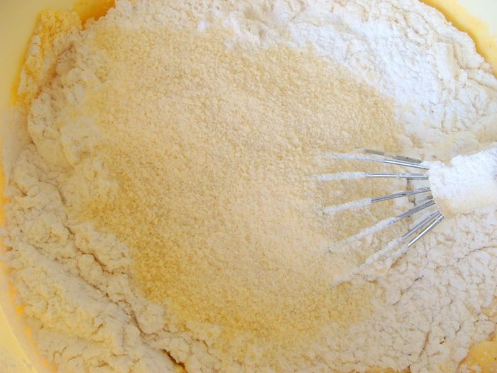 Пряные блины с припеком (рыбный торт)