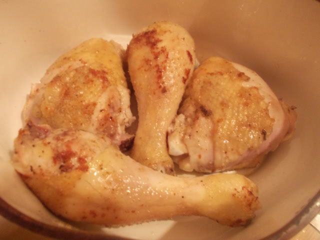 Курица с виноградом и луком