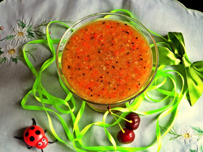 Напиток из ревеня, ананаса и киви