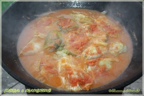 Рыба в капусте