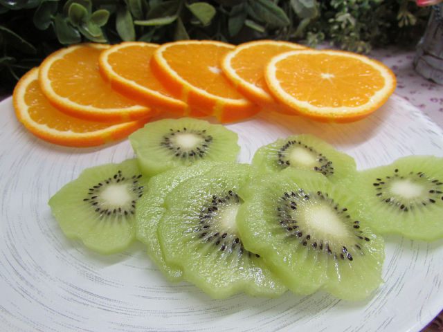 Кубинский фруктовый салат в ледяной чаше