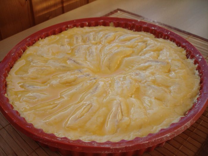 Яблочный пирог из творожного теста.