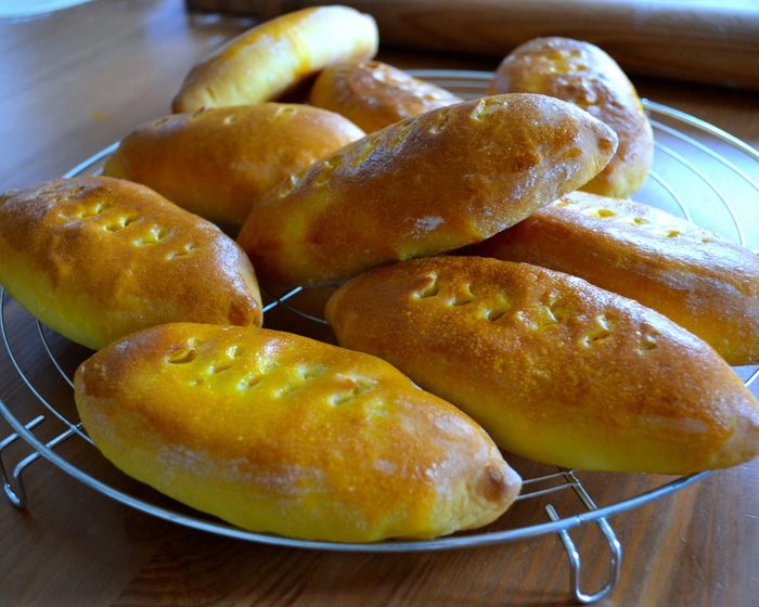 Пирожки духовые с тунцом