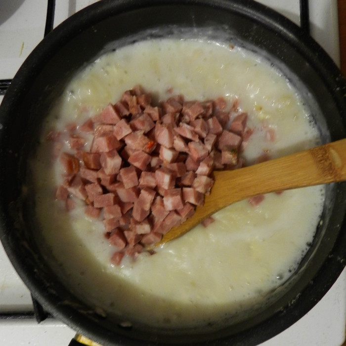 Сливочный соус с ветчиной