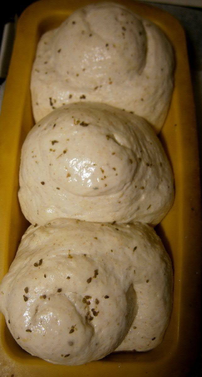 Хлеб с лимонной цедрой и анисом