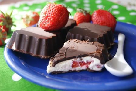 Творожные сырки с клубникой