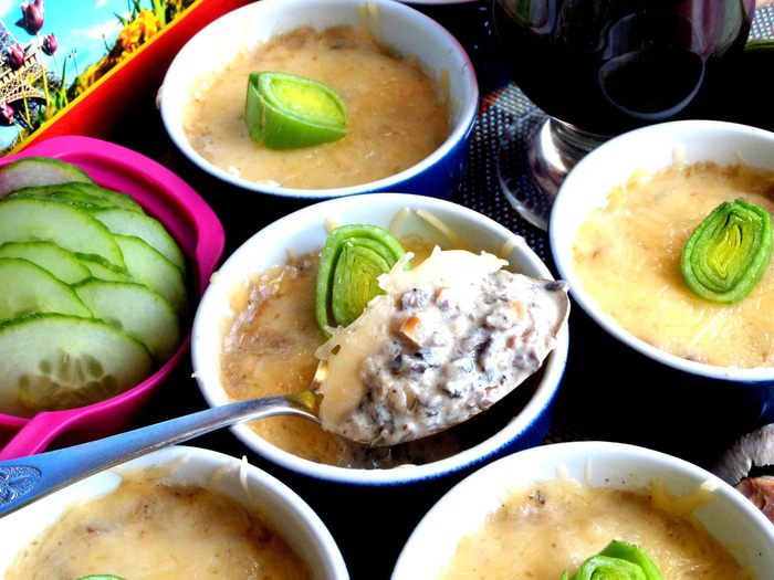 Сливочный жульен с ветчиной и грибами