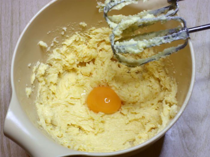 Вишнёвый торт с пряным печеньем