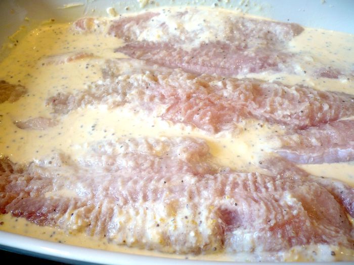 Запеченная рыбка под шубой из пармезана и хлебной крошки