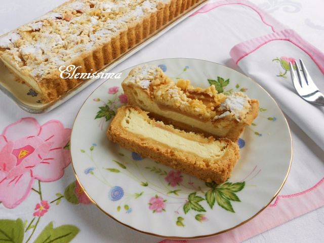 Творожно-миндальный пирог со штрейзелем