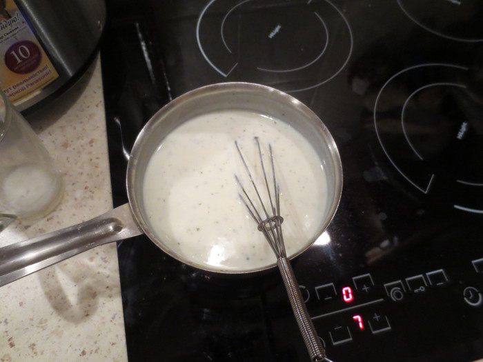 Треска с грибами под соусом Бешамель