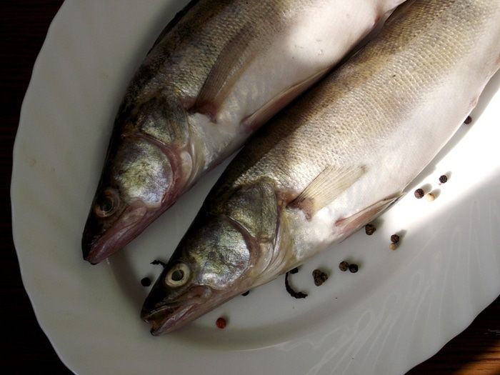 Судак, запеченный в духовке