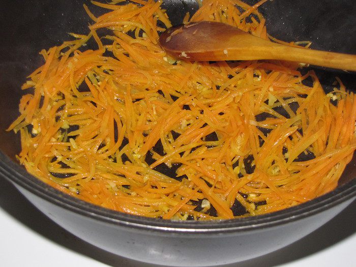 Стир-фрай из вешенок и моркови