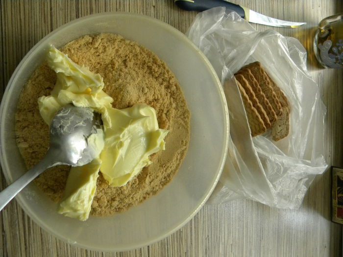 Тарт из печенья с нежной начинкой из клубники