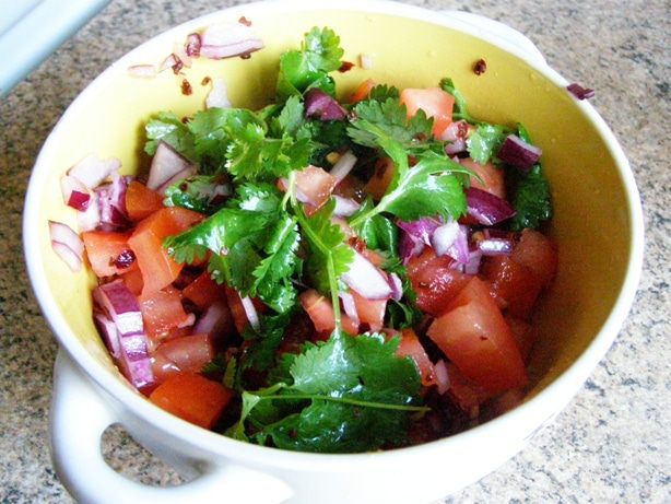 Мексиканское чили из курицы с сальсой из помидоров