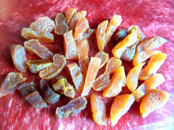 Фруктовый салат в съедобной тарелке