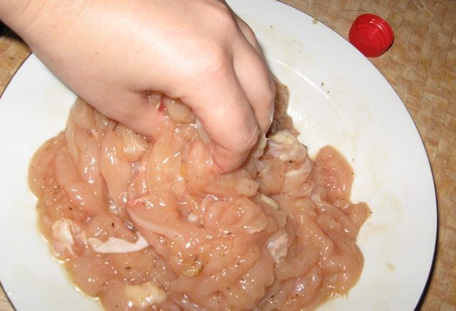 Куриная грудка с паприкой по-тайски