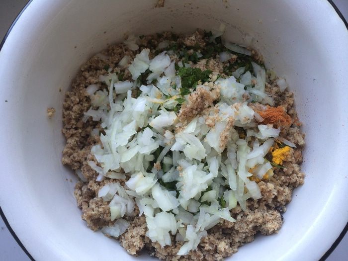 Баклажаны по-грузински с соусом сациви