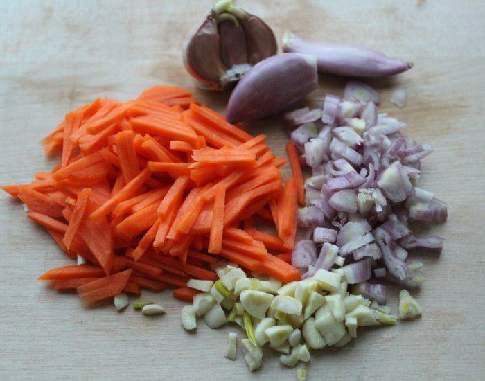 Террин из сладких перцев с печеночным салатом