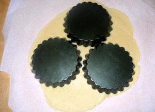 Корзиночки с генуэзским кремом