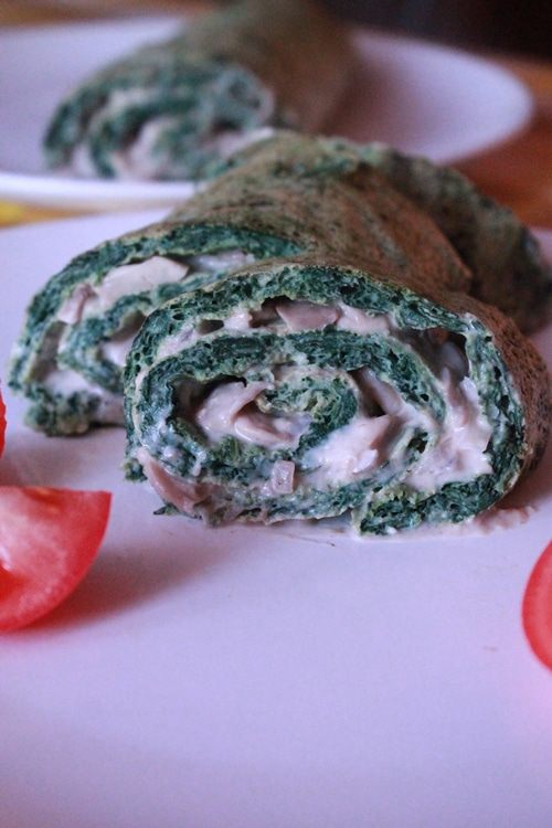 Шпинатный рулет с грибной начинкой