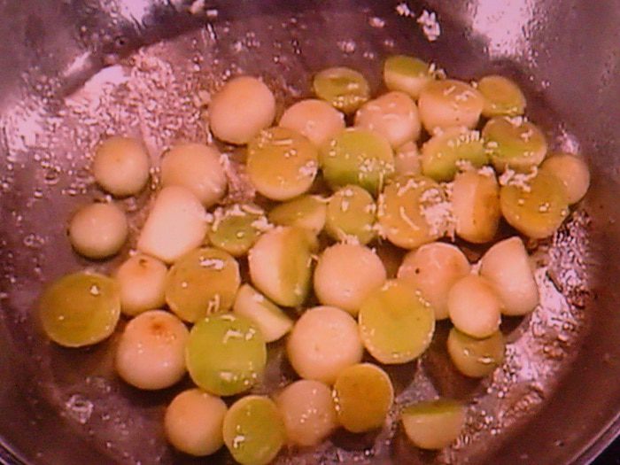 Салат с лососем и креветками