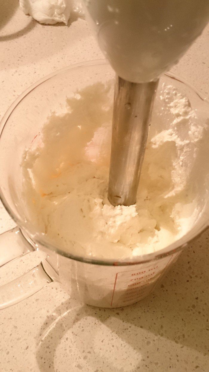 Тарт с клубничным муссом и желе 