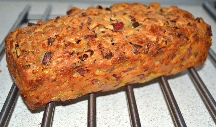 Пикантный закусочный кекс