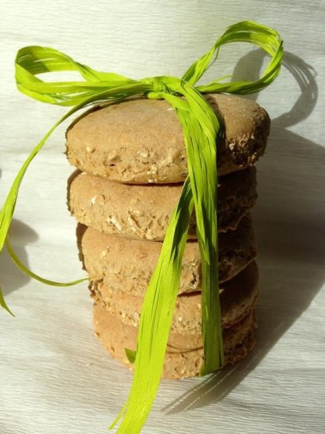 Коржики на сыворотке с вареньем