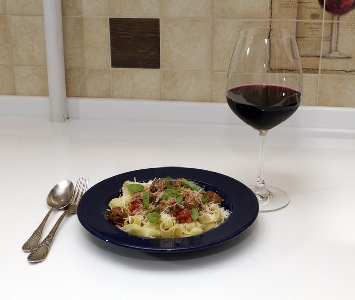 Паста Феттуччине с нежными итальянскими тефтельками