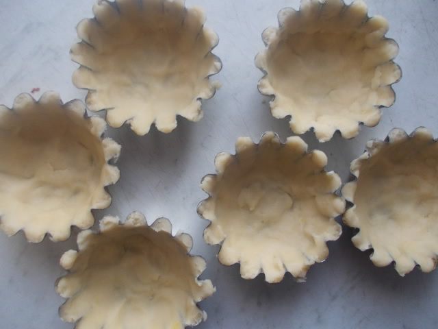 Пирожные с карамельными яблочками и белковым кремом &amp;quot;Подарок для себя&amp;quot;