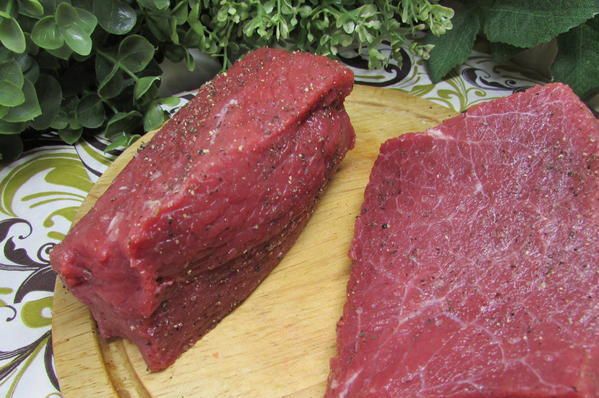 Телятина с вишневым соусом