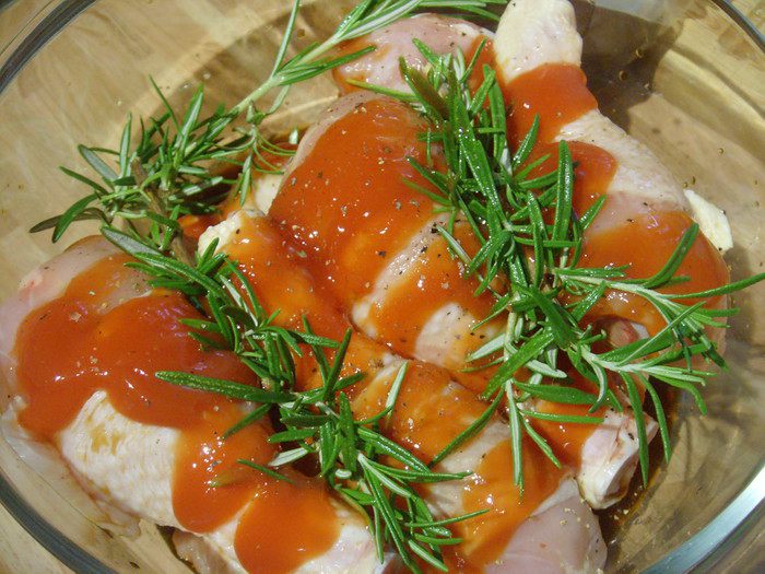 Куриные голени с розмарином