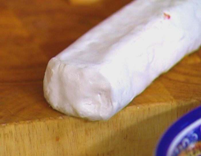 Теплый салат с макаронами, тыквой и руколой