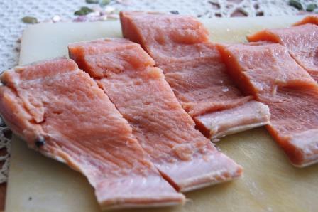 Лосось с соусом из томатов