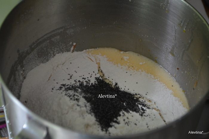 Морковный кекс со сливой