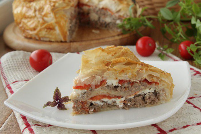 Бюрек турецкий с фаршем